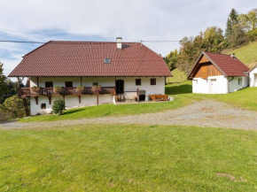  Spacious Holiday Home with Sauna in Eberstein  Эберштайн